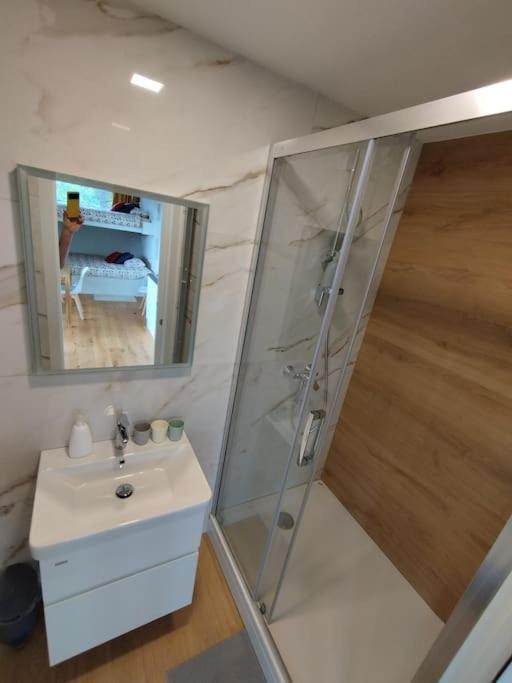 Velike Lasce Holiday House Hona Lux מראה חיצוני תמונה