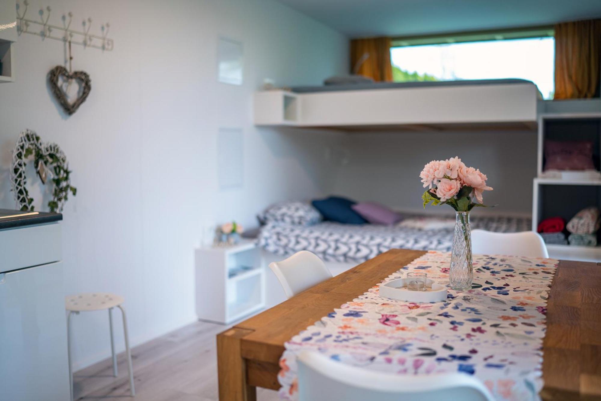 Velike Lasce Holiday House Hona Lux מראה חיצוני תמונה